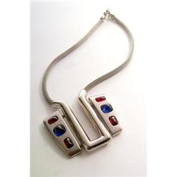 PIERRE CARDIN Paris - Collier, - Metallgußss Schmucksteine. U-form mit seitlich rechteckigen Pl...