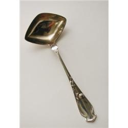 FRANZ BAHNER, AG., Düsseldorf - Saucenlöffel, - Silber, Kelle innenvergoldet.  Auf dem Schaft r...