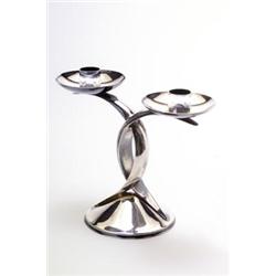 GEBR. DEYHLE, Schwäbisch Gmünd - Leuchter, - Silber. Über rundem, abgeschrägtem Fuß zwei ineina...