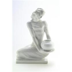 ROSENTHAL, KUNSTABT. SELB, Selb - Figur mit Vase Sybill, - Porzellan. Weiß. Auf rechteckiger Pl...