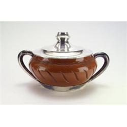 KÖNIGLICHE MAJOLIKAMANUFAKTUR CADINEN, Cadinen - Deckelterrine, - Keramik, Silber. Dunkelbraune...