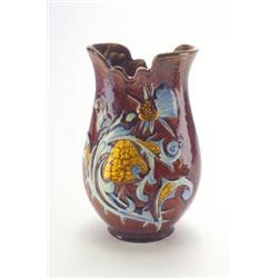 EMILE GALLÉ, Nancy - Vase, - Keramik. Heller Scherben. Mehrtonig hellblaues,  flach reliefierte...