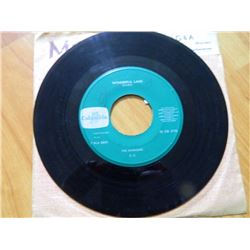 VINYL RECORD - 45 - THE SHADOWS - STARS FELL ON STOCKTON / WONDERFULL LAND - 45 DB 4790 - COLUMBIA R