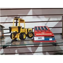 VINTAGE TONKA FORKLIFT & TIN ADDING MACHINE