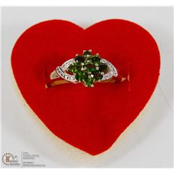 22) STERLING SILVER NATURAL GREEN DROPSIED RING