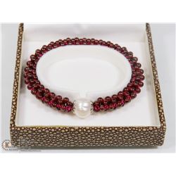 26) GENUINE GARNET & CULTURED PEARL BRACELET