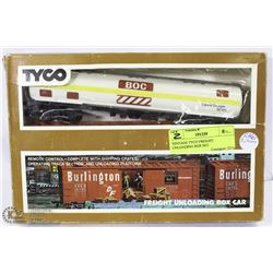 VINTAGE TYCO FREIGHT UNLOADING BOX SET.
