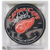Image 1 : DETROIT REDWINGS ADAM WARD SIGNED PUCK WITH COA