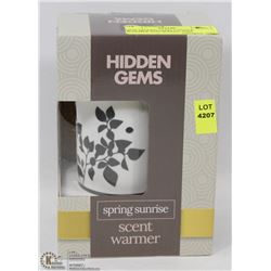 NEW HIDDEN GEMS CANDLE WARMER AND WAXES, THIS