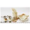 Image 1 : 4 PC SET OF HEAVY ONYX ORNAMENTALS.
