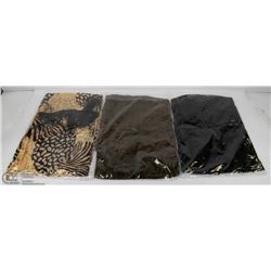 LOT OF THREE WOMENS FASHION SCARVES