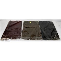 LOT OF THREE WOMENS FASHION SCARVES