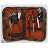 Image 1 : 10 PIECE MANICURE SET NEW IN CARRY CASE
