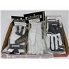 Image 1 : 3 OLSONS CURLING GLOVES NEW SIZE XXS.