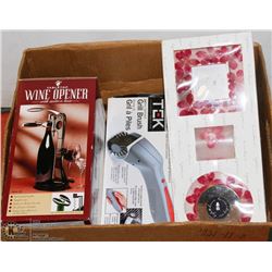 BOX WITH GRILL CLEANER, WINE OPENER AND NEW