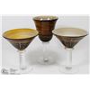 Image 1 : SET OF 3 SWIRL MARTINI GLASSES/DECOR