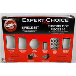 WILTON EXPERT CHOICE 16PC BAKEWARE SET