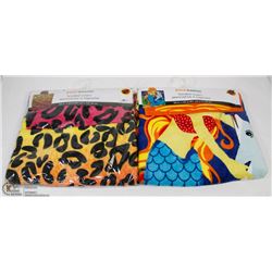 LOT OF 2 HOODED TOWELS