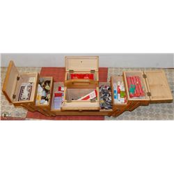 VINTAGE ACCORDION FOLD OUT