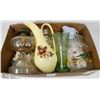 Image 1 : FLAT OF VINTAGE COLLECTIBLES INCL OIL LAMP,