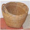 Image 1 : 2 WICKER BASKETS