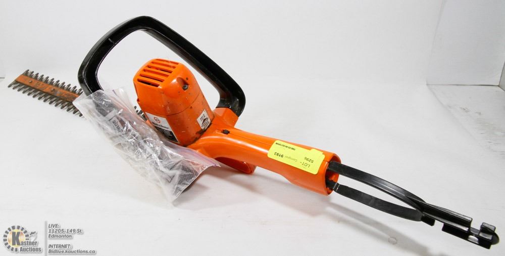 BLACK AND DECKER 16" HEDGE TRIMMER
