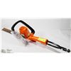 Image 1 : BLACK AND DECKER 16" HEDGE TRIMMER