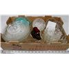 Image 1 : 11) 2 SETS OF FRUIT BOWLS AND GLASS NAPPIES, EXTRA