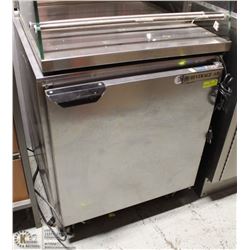 BEVERAGE AIR UNDER COUNTER SINGLE DOOR FREEZER