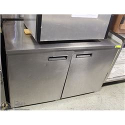 2 DOOR STAINLESS STEEL COOLER 48" X 29" X 32"
