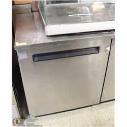 DELFIELD STAINLESS STEEL COOLER 27" X 29" X 32"