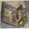 Image 1 : OMCAN STAINLESS STEEL SINK