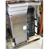 Image 1 : PALLET OF RESTAURANT SUPPLIES INCL. SHEET TRAYS
