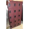 Image 1 : 1) LOT OF BURGUNDY LOCKERS - 15 COMPARTMENT