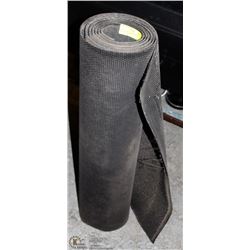 ROLL OF UNKNOWN LENGTH RUNOFF CARPET.