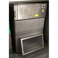 GLASTENDER LETTUCE CRISPER 24" X 23" X 37"