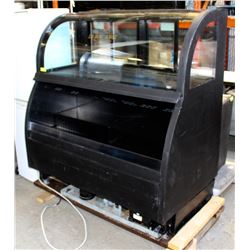 REFRIGERATOR DELI DISPLAY 54" X 34" X 60"