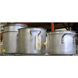 LOT OF 4 ASSORTED STOCK POTS WITH LIDS