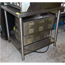 STAINLESS STEEL PREP TABLE 27" X 30" X 30"