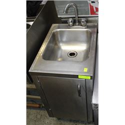 STAINLESS STEEL SINK WITH CABINET 15" X 22" X 30"