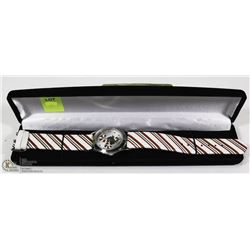 CHRISTMAS WATCH , WORKING WITH NEW BATTERY