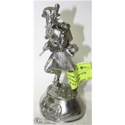 VINTAGE BUCKINGHAM PEWTER KILT HIGHLANDER BY CHAS