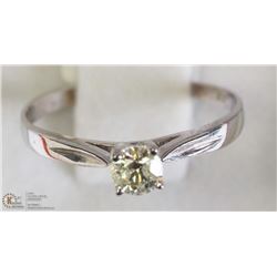 11) 10K WHITE GOLD DIAMOND RING