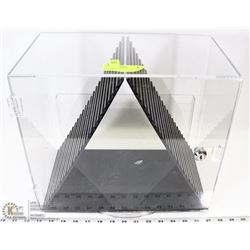 LAZY SUSAN DISPLAY CASE WITH KEY. NEW.