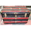 Image 1 : VINTAGE WOOD BLACK AND RED TICKLE TRUNK