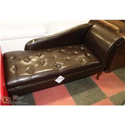 NEW BROWN LEATHERETTE STORAGE CHAISE LOUNGE
