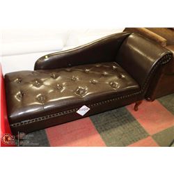 NEW BROWN LEATHERETTE STORAGE CHAISE LOUNGE