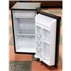 Image 2 : DANBY DESIGNER MINI REFRIGERATOR