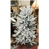 Image 1 : NEW 5' FROSTED LED CHRISTMAS TREE