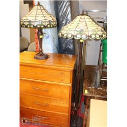 FAUX STAIN GLASS TABLE AND FLOOR LAMP SET